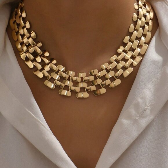 Yellow Gold Women's Luxurious Hollow Out Exaggerated Chain Necklace - Picture 4 of 5